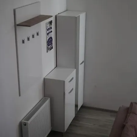 דירה Modern Studio Getaway קלוז'-נאפוקה